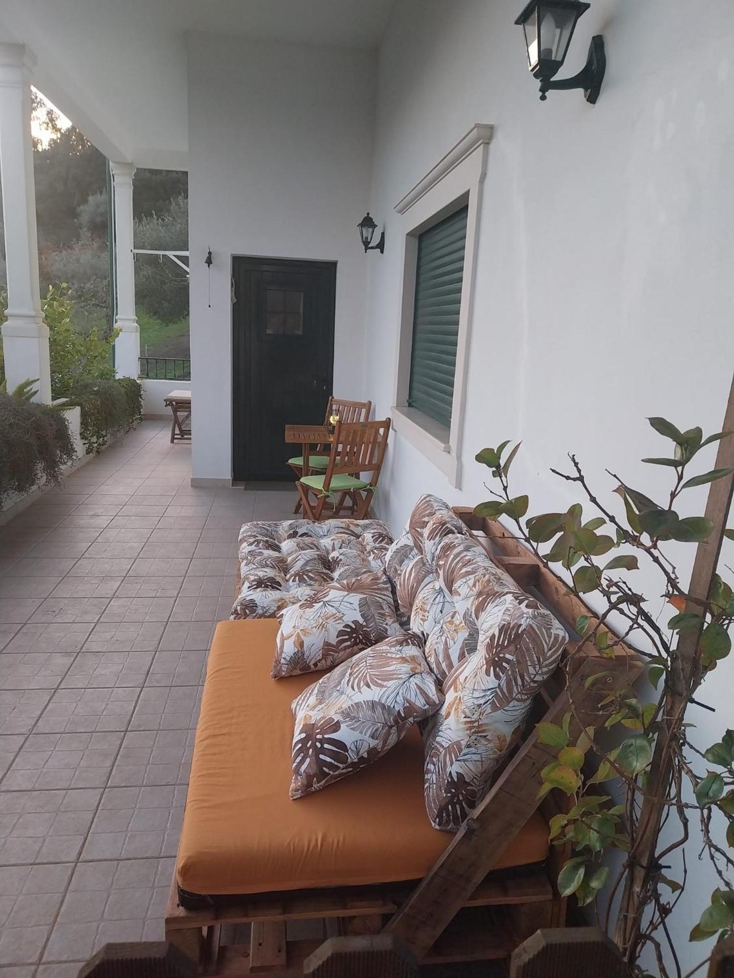 Abrigo Do Castelo - Pica-Pau Apartment โอเร็ม ภายนอก รูปภาพ
